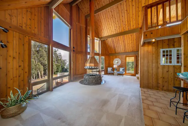 Listing Image for 1733 Piiholo Rd 19 of 31