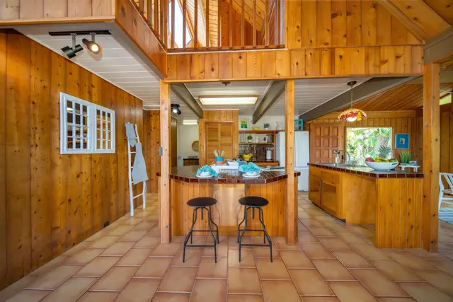 Listing Image for 1733 Piiholo Rd 21 of 31