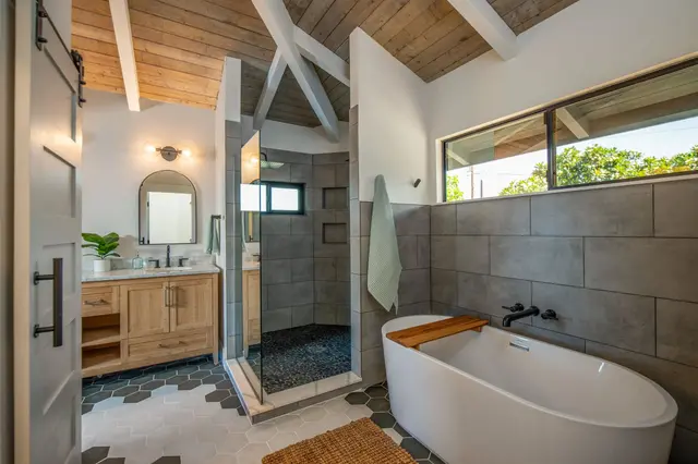 Listing Image for 3202 Hoomua Dr A 29 of 49