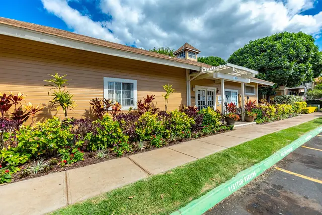 Listing Image for 140 Uwapo Rd 11-106 30 of 35