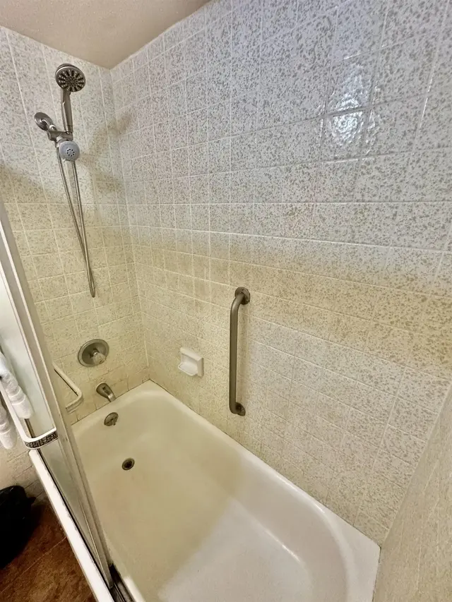Listing Image for 1000 Kamehameha V Hwy 229c 12 of 26