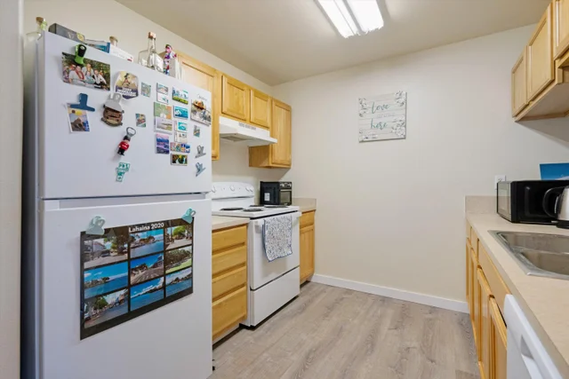 Listing Image for 45 Stephen Ln 813 6 of 29