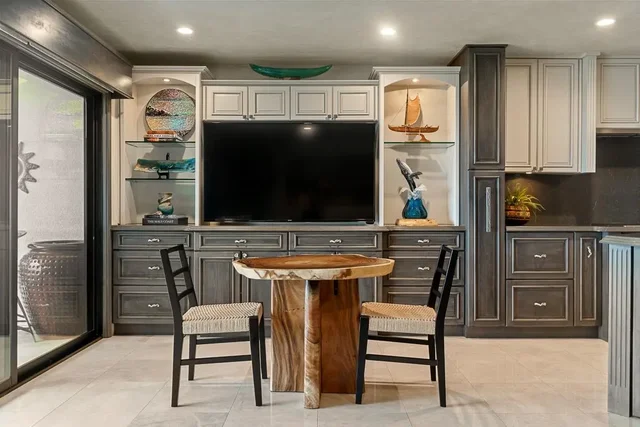 Listing Image for 12 S Kihei Rd E2 9 of 48