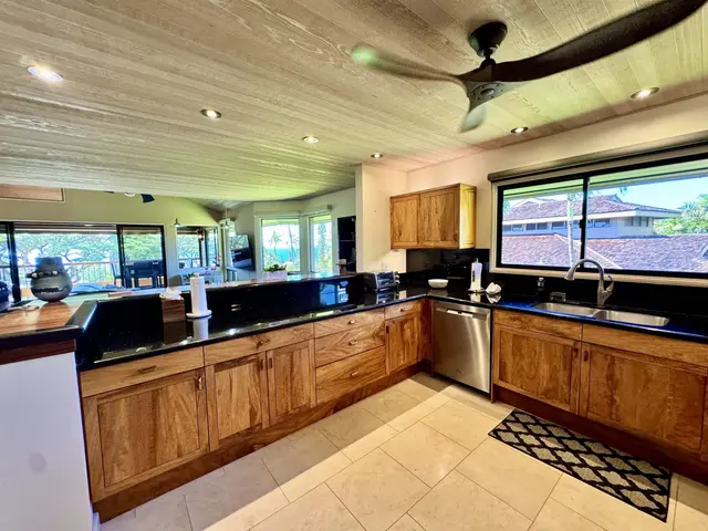 Listing Image for 50 Puu Anoano St 2802 14 of 50
