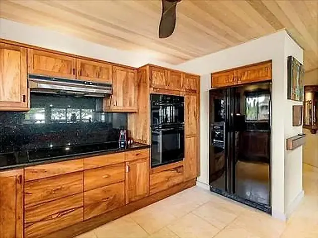 Listing Image for 50 Puu Anoano St 2802 18 of 50