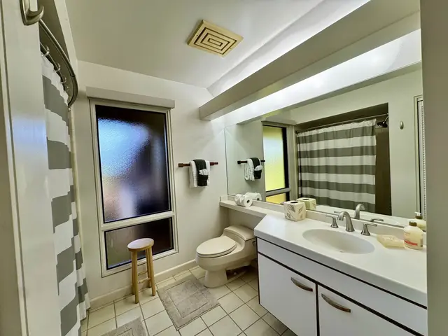 Listing Image for 50 Puu Anoano St 2802 39 of 50