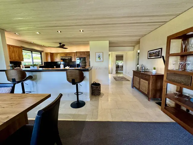 Listing Image for 50 Puu Anoano St 2802 7 of 50