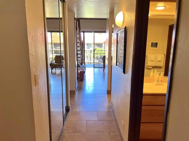 Listing Image for 3543 Lower Honoapiilani Rd J403 4 of 24