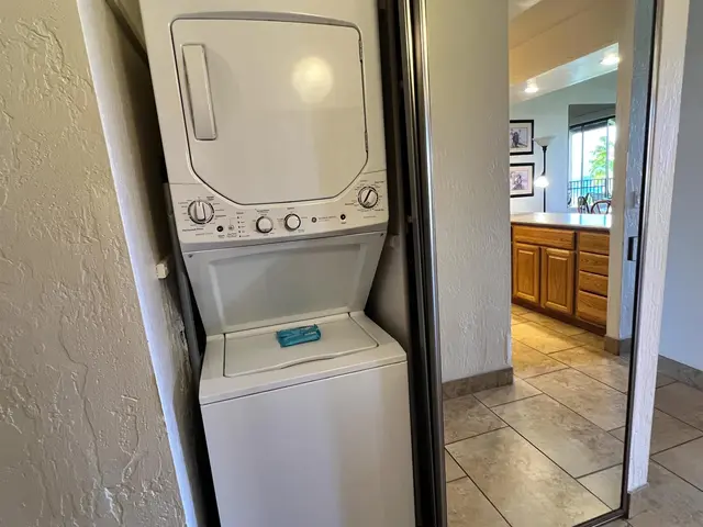 Listing Image for 3543 Lower Honoapiilani Rd J403 8 of 24