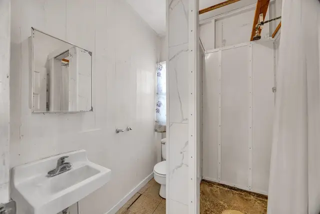 Listing Image for Kaikoo Pl 18 of 45