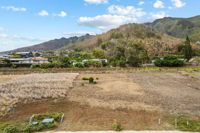 Listing Image for 645 Kauna Lipo Dr 10 of 16