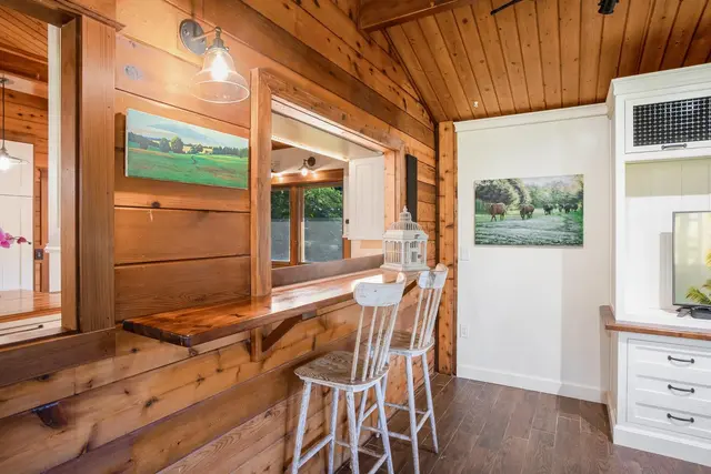Listing Image for 30 Mamao Pl 19 of 50