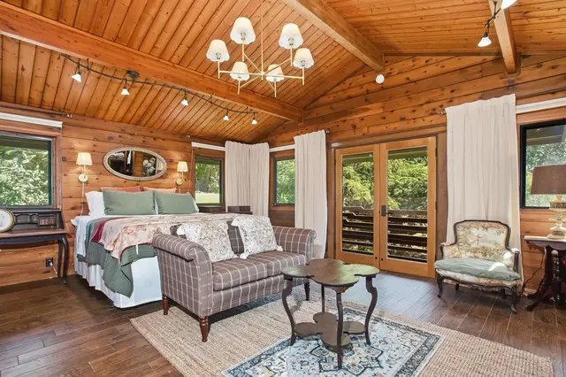 Listing Image for 30 Mamao Pl 21 of 50