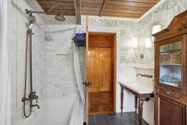 Listing Image for 30 Mamao Pl 24 of 50