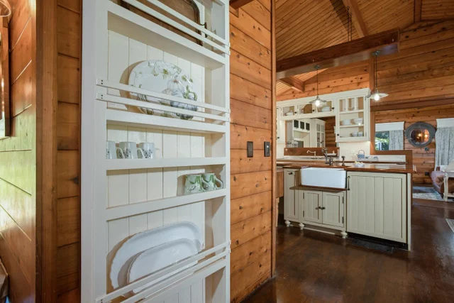 Listing Image for 30 Mamao Pl 9 of 50