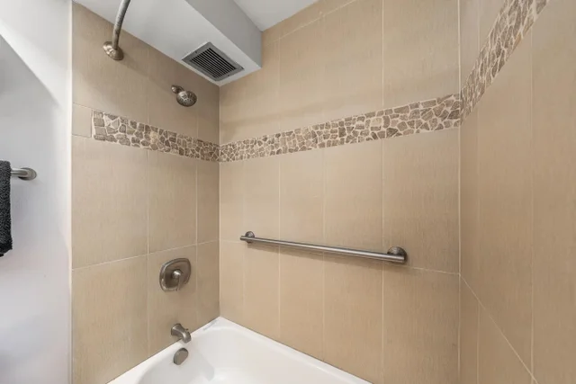 Listing Image for 2960 S Kihei Rd 707 25 of 36