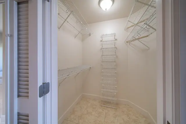 Listing Image for 296 Kulamanu Cir 219 23 of 35