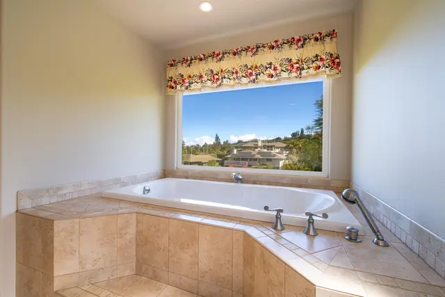 Listing Image for 296 Kulamanu Cir 219 28 of 35