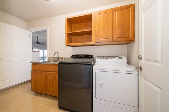 Listing Image for 296 Kulamanu Cir 219 33 of 35