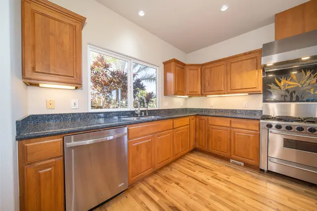 Listing Image for 296 Kulamanu Cir 219 9 of 35
