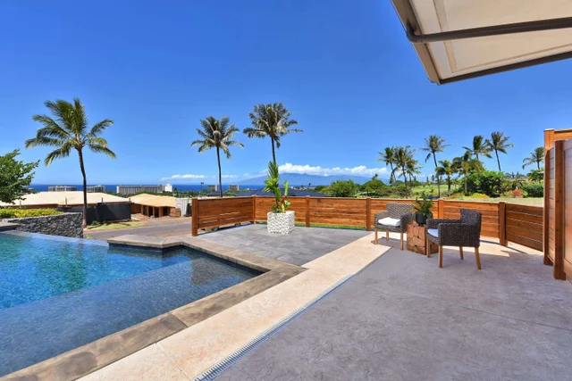 Listing Image for 187 Anapuni Loop 14 of 50