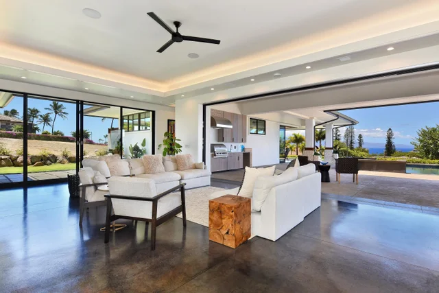 Listing Image for 187 Anapuni Loop 16 of 50