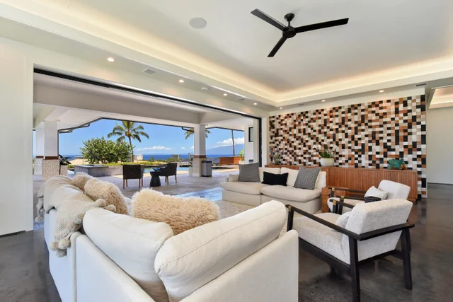 Listing Image for 187 Anapuni Loop 17 of 50