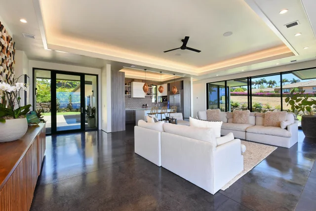 Listing Image for 187 Anapuni Loop 18 of 50