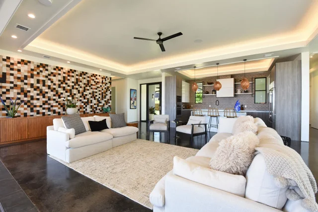 Listing Image for 187 Anapuni Loop 19 of 50