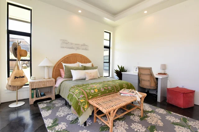 Listing Image for 187 Anapuni Loop 37 of 50