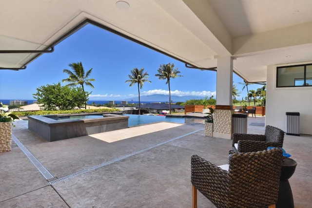 Listing Image for 187 Anapuni Loop 4 of 50