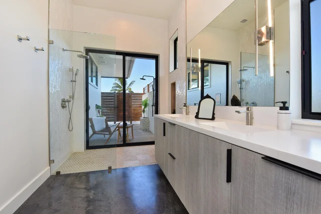 Listing Image for 187 Anapuni Loop 42 of 50