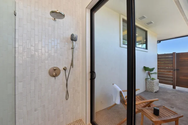 Listing Image for 187 Anapuni Loop 43 of 50