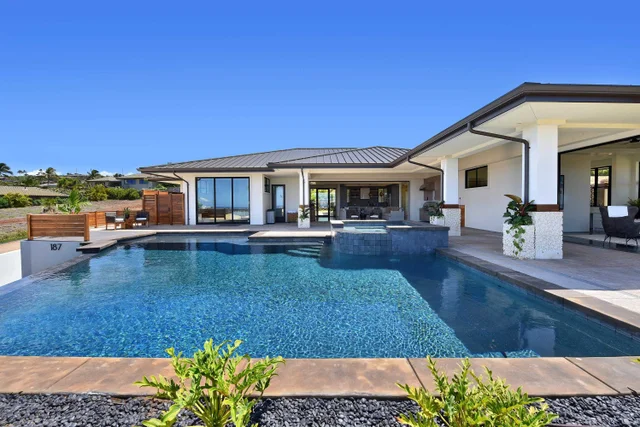 Listing Image for 187 Anapuni Loop 8 of 50