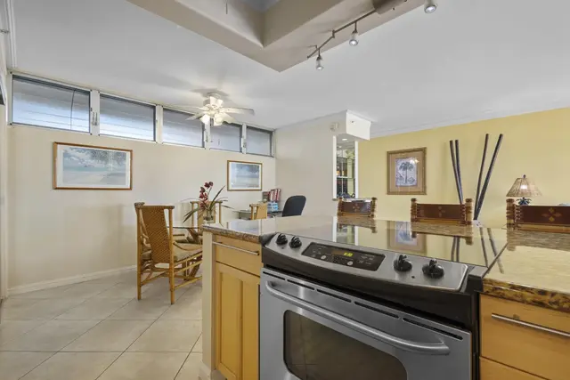 Listing Image for 4365 Lower Honoapiilani Rd 115 21 of 44