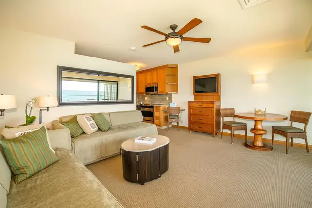 Listing Image for 49 Kapalua Pl 211 16 of 50