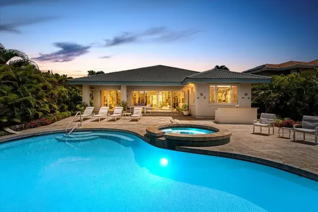 Listing Image for 324 Pualoa Nani Pl 1 of 35