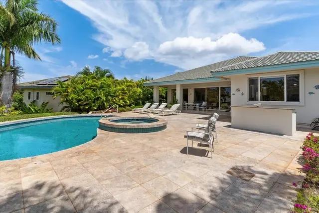 Listing Image for 324 Pualoa Nani Pl 4 of 35