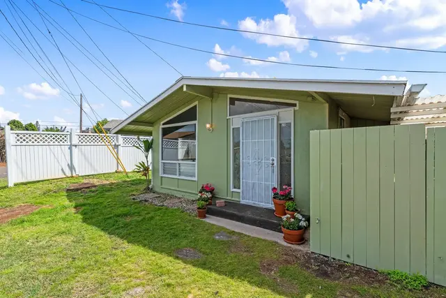 Listing Image for 20 Ahina Pl 2 of 36