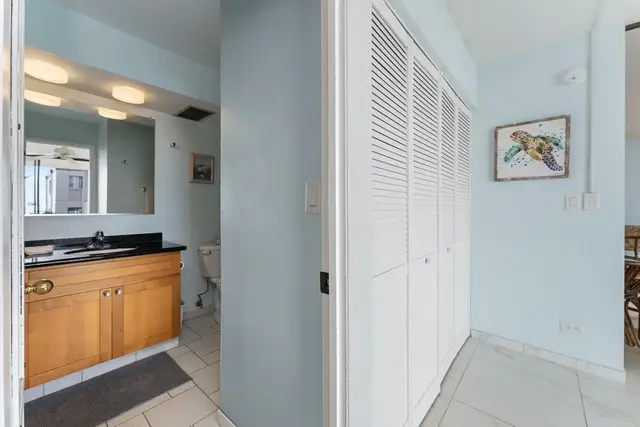 Listing Image for 50 Hauoli St 301 18 of 41