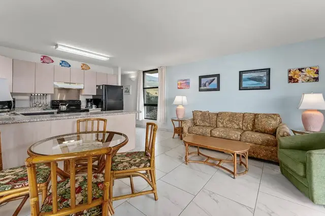 Listing Image for 50 Hauoli St 301 6 of 41