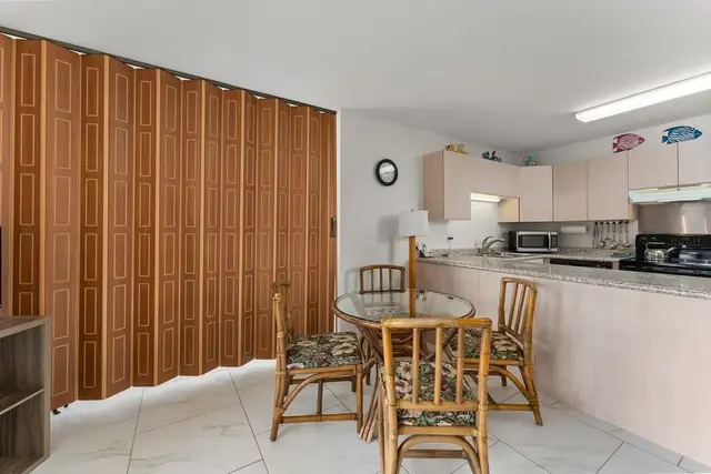 Listing Image for 50 Hauoli St 301 9 of 41
