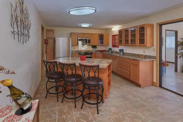 Listing Image for 740 Makawao Ave 32 of 39