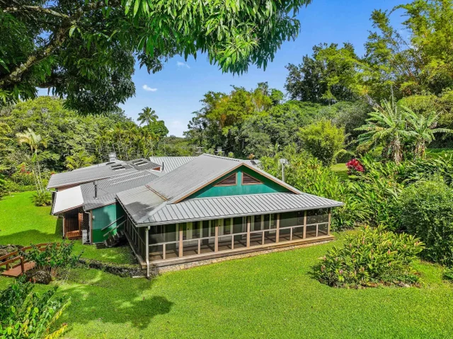 Listing Image for 1055 Kaupakalua Rd 2 of 46