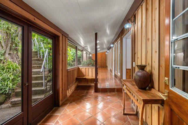 Listing Image for 1055 Kaupakalua Rd 27 of 46