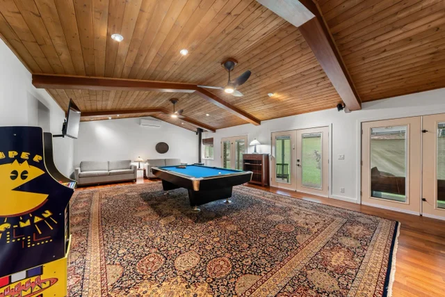 Listing Image for 1055 Kaupakalua Rd 30 of 46