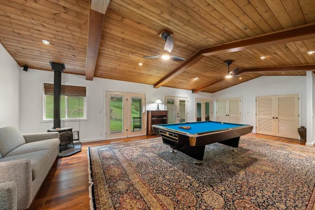 Listing Image for 1055 Kaupakalua Rd 35 of 46