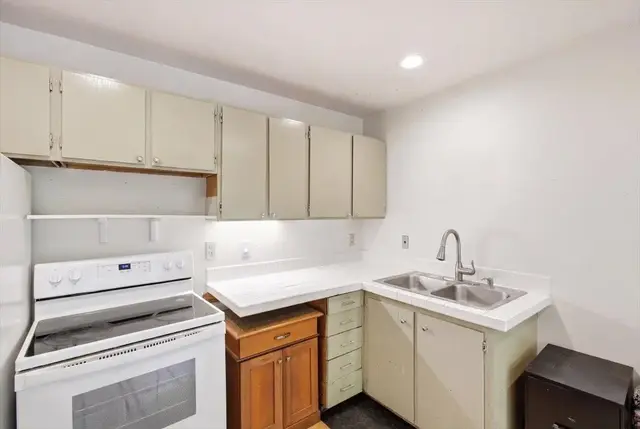 Listing Image for 2140 Awihi Pl 8 13 of 26