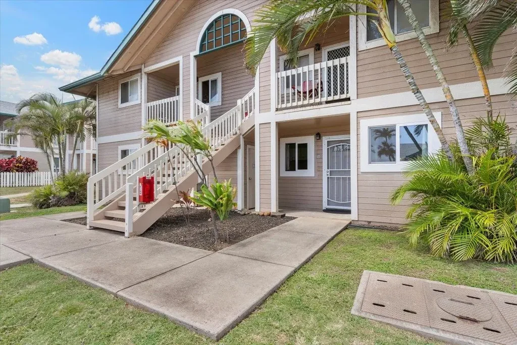 32 Kopi Ln 10-102, Wailuku