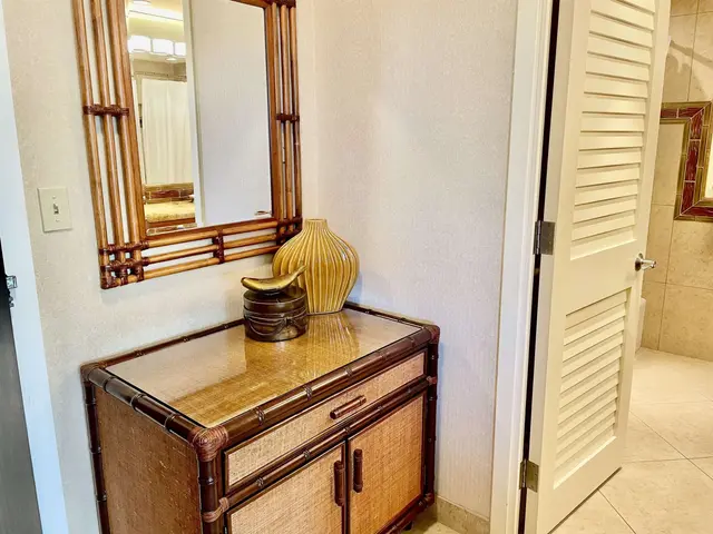 Listing Image for 2481 Kaanapali Pkwy 324 J 14 of 34